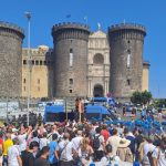 Napoli, protesta dei disoccupati ‘7 Novembre’ davanti al Maschio Angioino durante il Consiglio comunale su Gaza