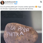 DeLa mantiene la promessa : ” Ecco la prima pietra del nuovo centro sportivo !”
