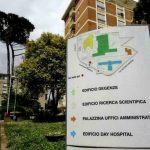 Il Pascale scende in piazza con visite gratuite, la prevenzione arriva tra i cittadini