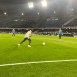 La carica degli azzurri negli scatti del prepartita