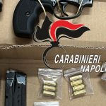Brusciano, armi e droga nascoste tra i muri: sequestri dei carabinieri